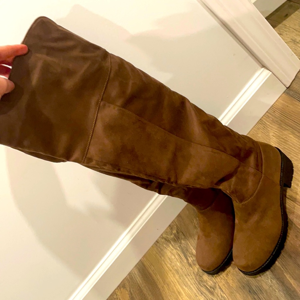 Hopes knee high boots.